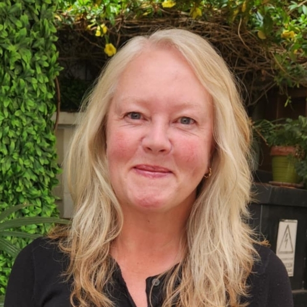 Ginny - English tutor - Smiths Cove