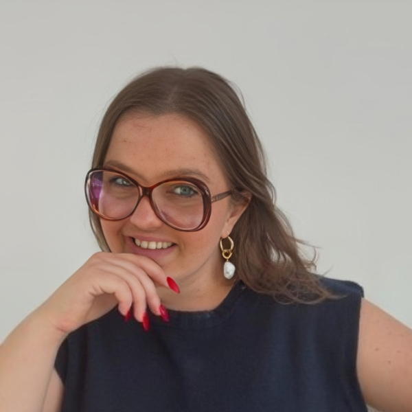 Alina - Physics tutor - Sheffield