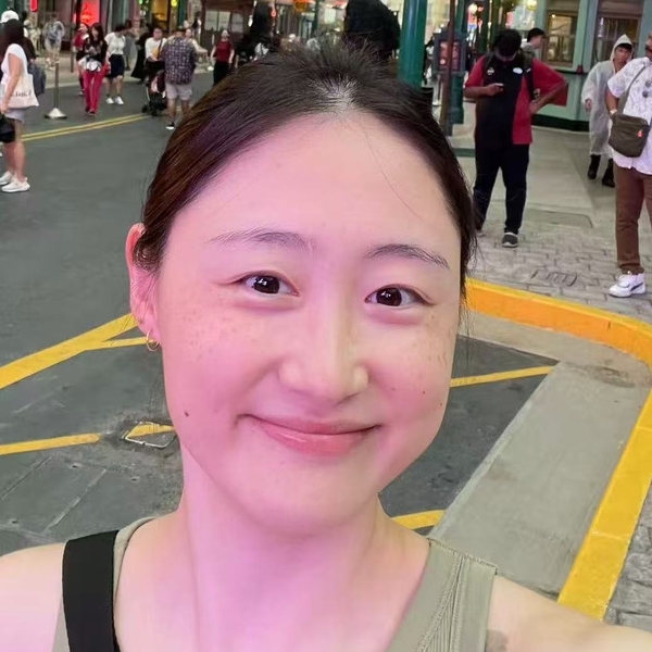 Betsy - English tutor - Toronto