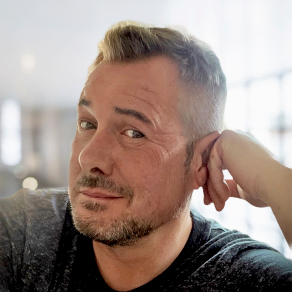 Eric - Prof de maintenance informatique - Lille