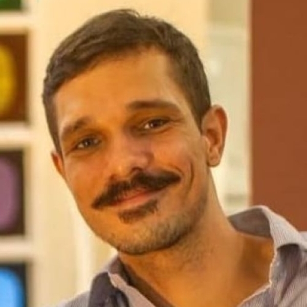 Camilo - Professor de espanhol - Maceió
