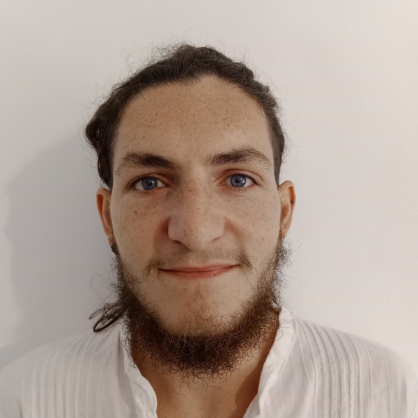 Simon - Prof de guitare - Tressan