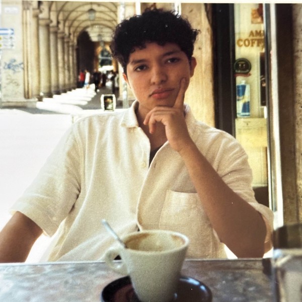 Zachari - Prof de maths - Paris