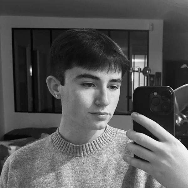 Nolan - Prof d'histoire - géo - Lille