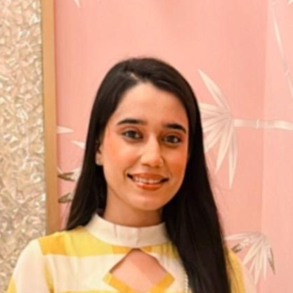 Yashika - English tutor - Exeter