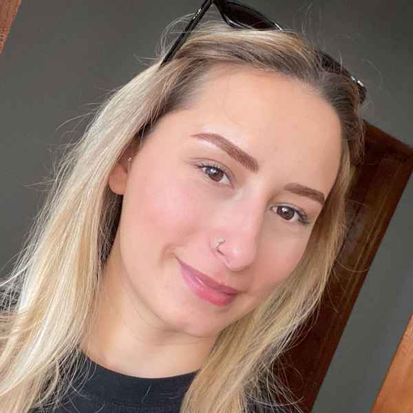 Feride - Türkçe öğretmeni - Bursa