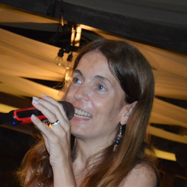 Stefania - Insegnante di aiuto compiti - Salerno