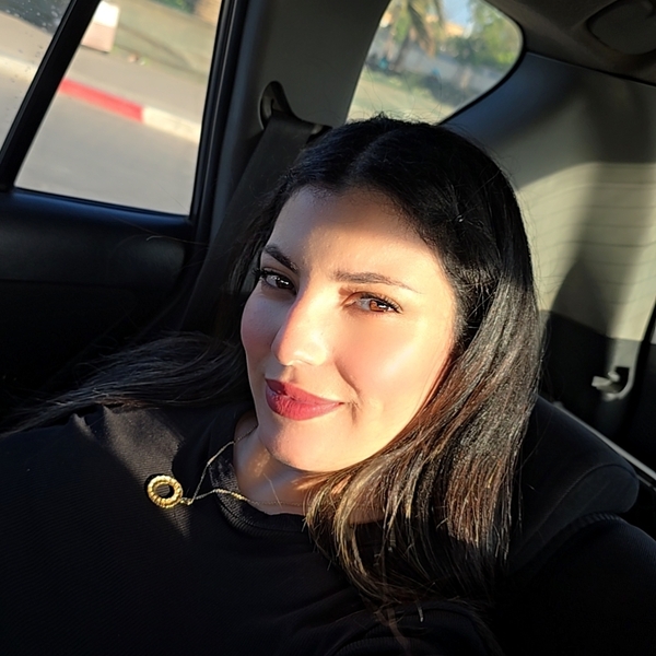 Oumaima - Prof d'arabe - Deroua