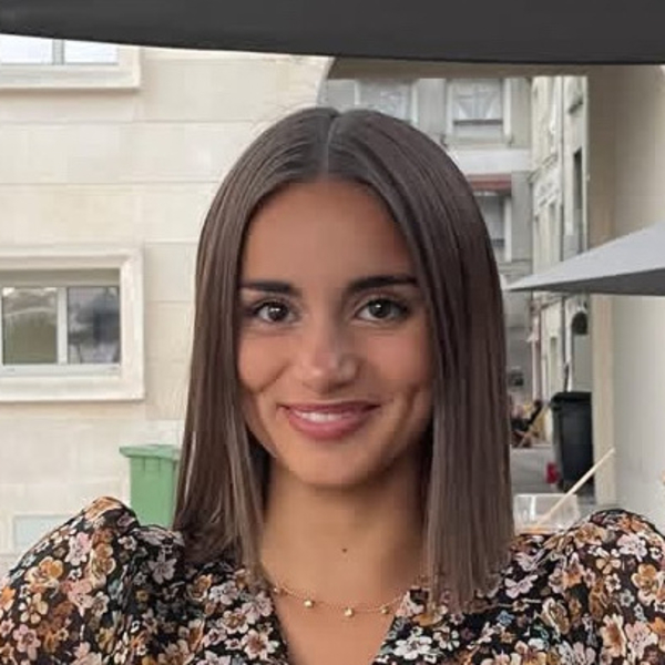 Massalia - Prof d'anglais - Poitiers