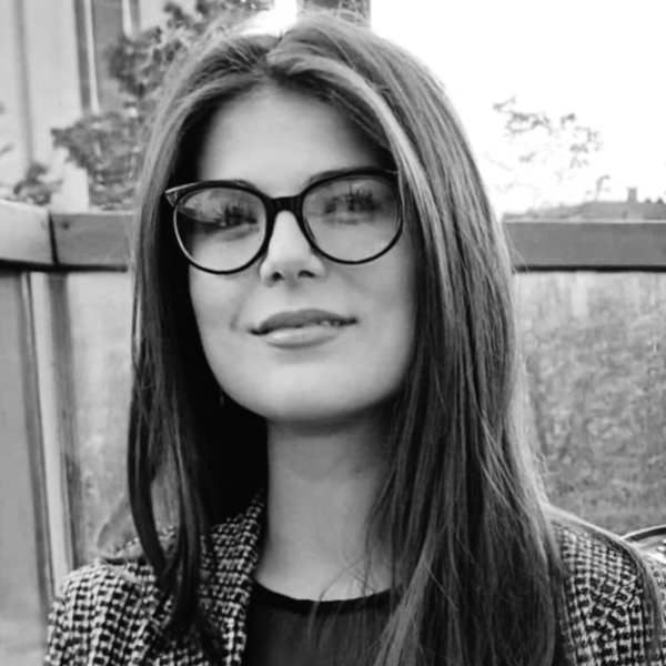 Agatha - Prof de psychologie - Bruxelles