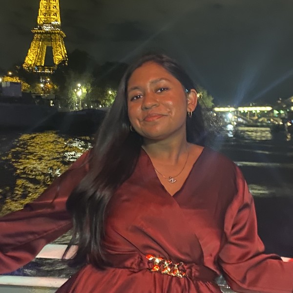 Abinaya - Prof d'aide aux devoirs - Dammarie-les-Lys