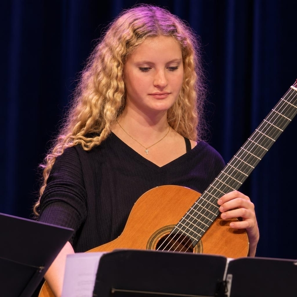 Luna - Prof de guitare - Nice