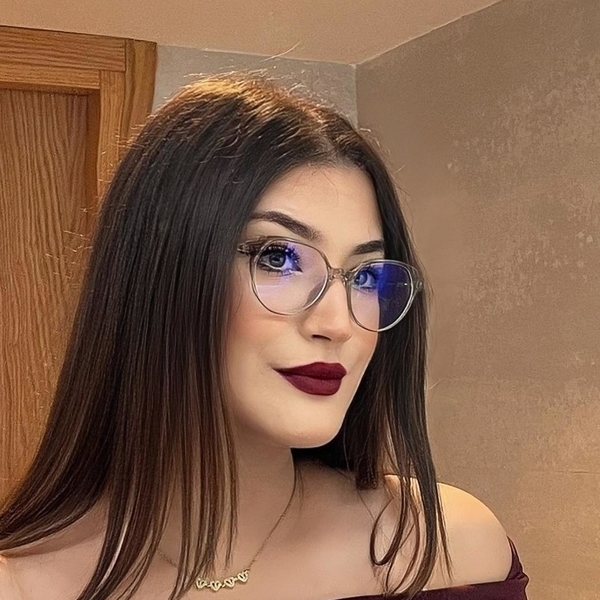 Salma - Prof d'arabe - Caen