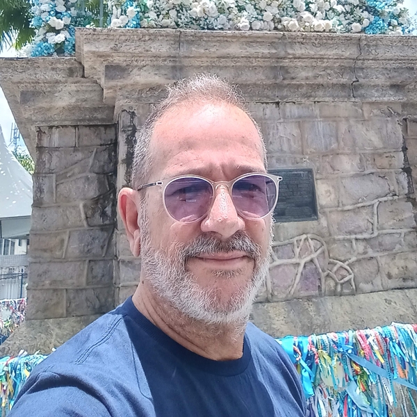 Marcus - Professor de português para estrangeiros - Casa Caiada