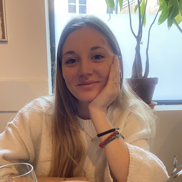 Noa - Prof d'aide aux devoirs - Varois-et-Chaignot