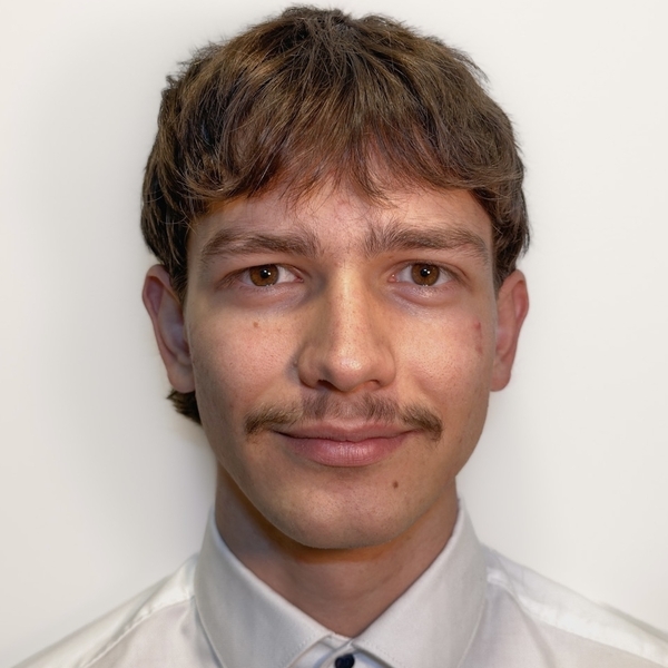 Plhon - Prof d'anglais - Montreuil