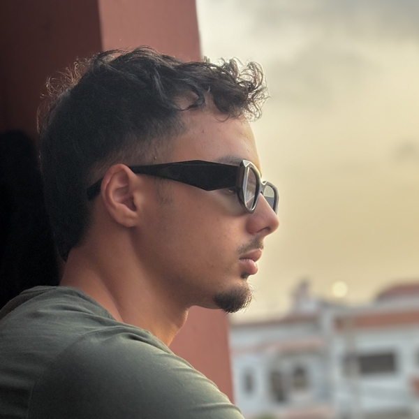 Elias - Prof de français - Casablanca