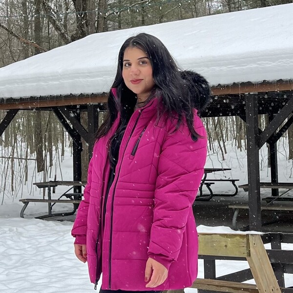 Maryam - Maths tutor - Mississauga
