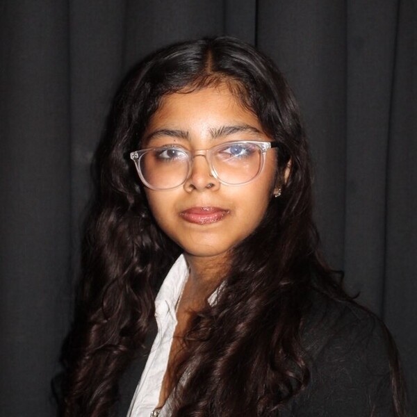 Savi - Math tutor - Orpington
