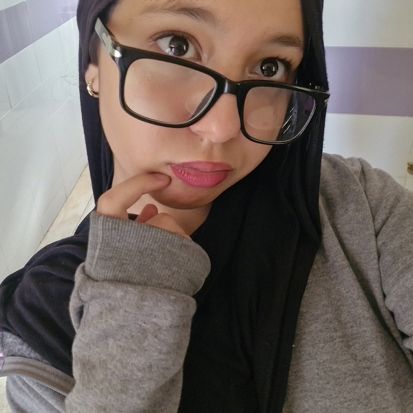 Malak - Prof d'anglais - Fès