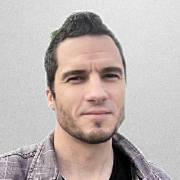 Nicholas - Prof de commerce - Berne