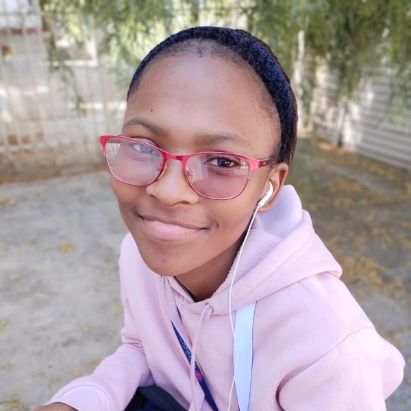 Kelebogile - Maths tutor - Delareyville