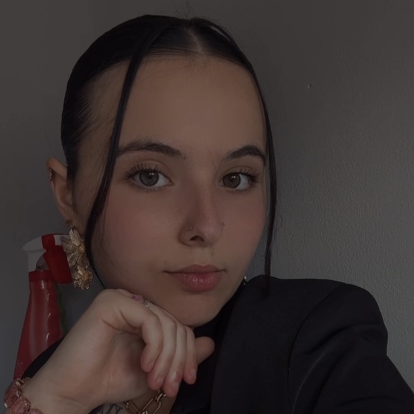 Aline - Prof de luxembourgeois - Sanem