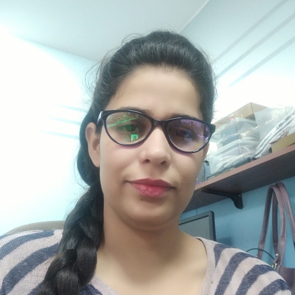 Anita - Computer programming tutor - New Delhi