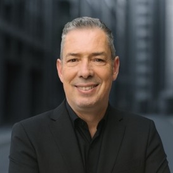 Yann - Prof de management et gestion d'entreprise - Paris