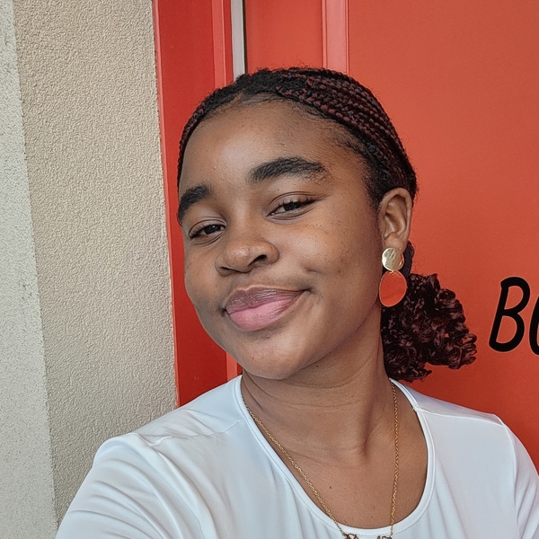 Bénie Danielie Céline - Prof de maths - Bourg-en-Bresse