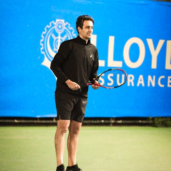 Moslem - Prof de tennis - La Garenne-Colombes