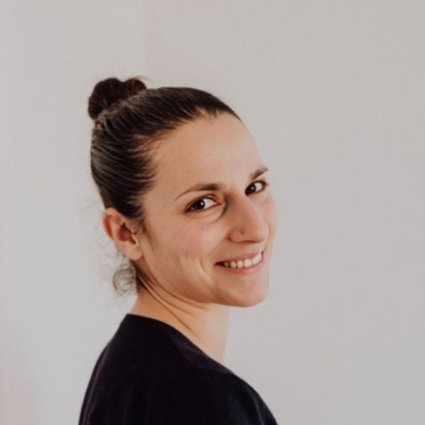 Vela - French teacher - Mississauga