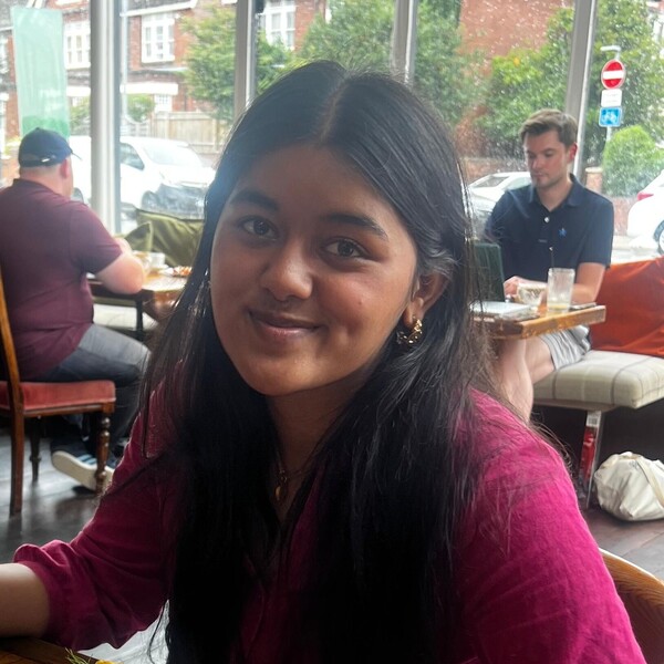 Monica - Biology tutor - Portsmouth
