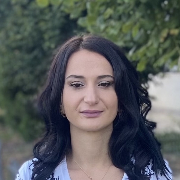 Besa - trajnues gjuhe shqipe - Tiranë