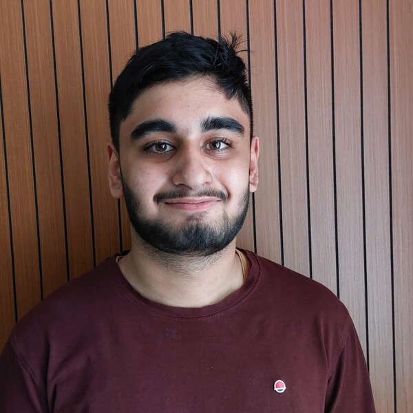 Paviter - Science tutor - West Bromwich