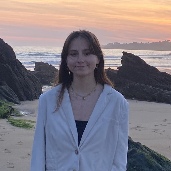 Lola - Prof de français - Vannes