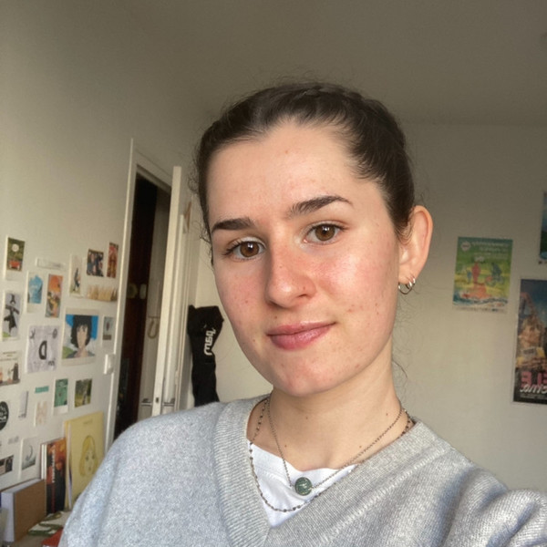 Romane - Prof de maths - Paris