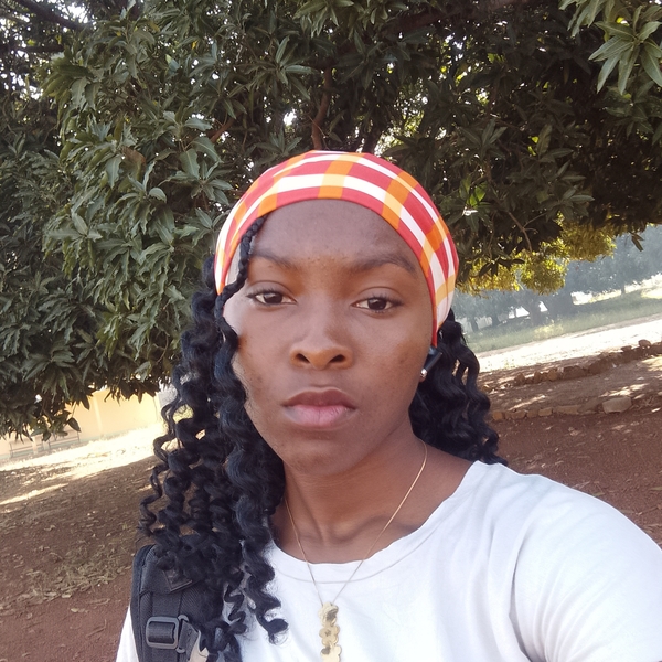 Grâce - Prof de français - Grayan-et-l'Hôpital