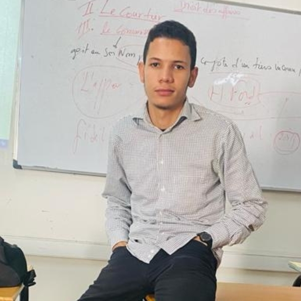 Malick - Prof d'initiation informatique - 