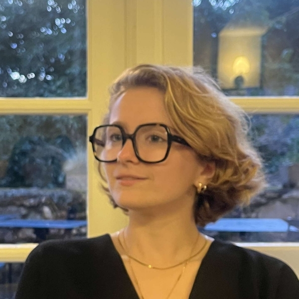 Lena - Prof d'histoire - Dourdan