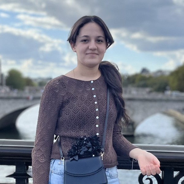 Zineb Amel - Prof de maths - Massy