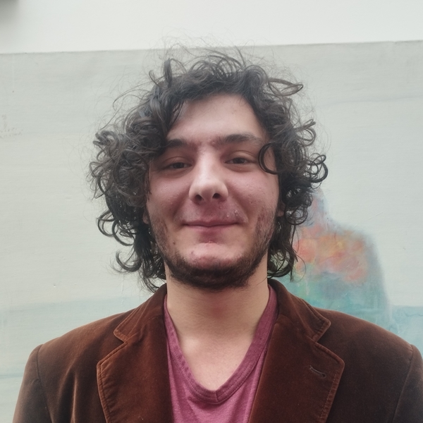 Tom - Prof de français - Paris