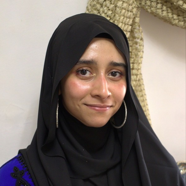 Zineb - Prof d'expression orale - anglais - Paris 7e