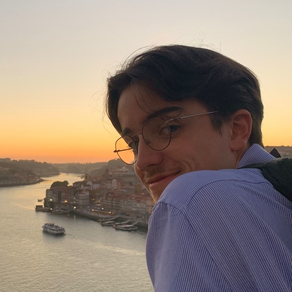 Swann - Prof de SVT - La Ferrière