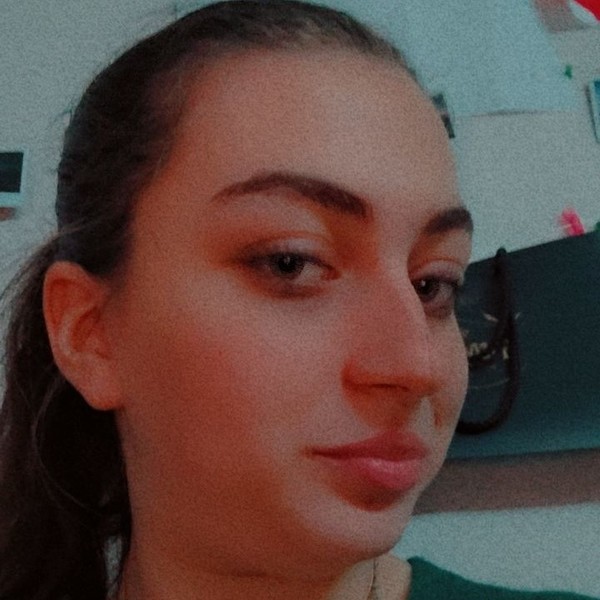 Agathe - Prof d'aide aux devoirs - Paris