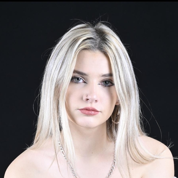 Camille - Prof d'anglais - Bernay