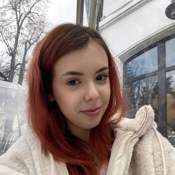 Alexandra - Profesor de Engleză - București