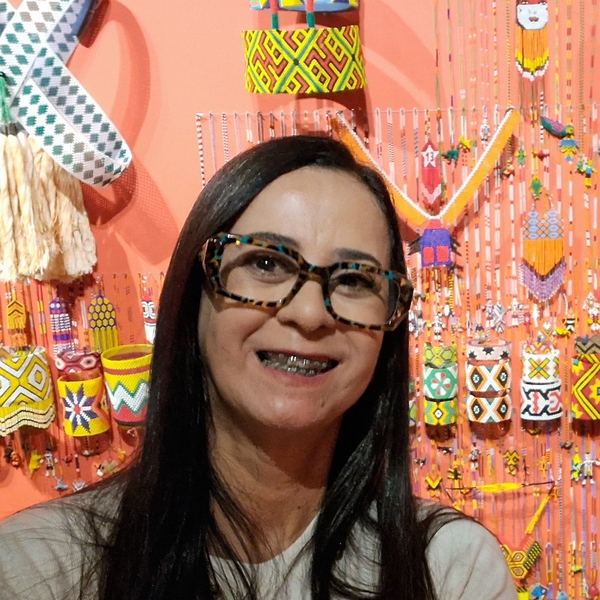 Luciana - Professor de português para estrangeiros - Marambaia