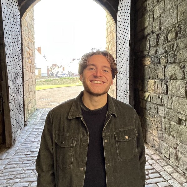 Barnabe - Prof de physique - chimie - Vevey