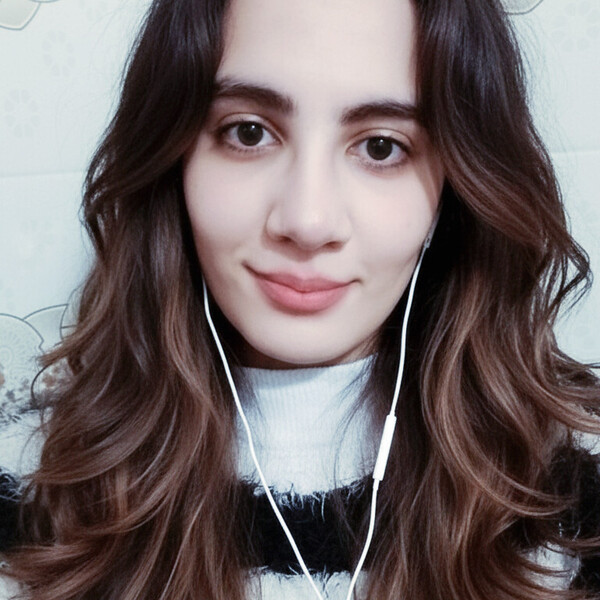 Rajae - Prof d'anglais - Fès